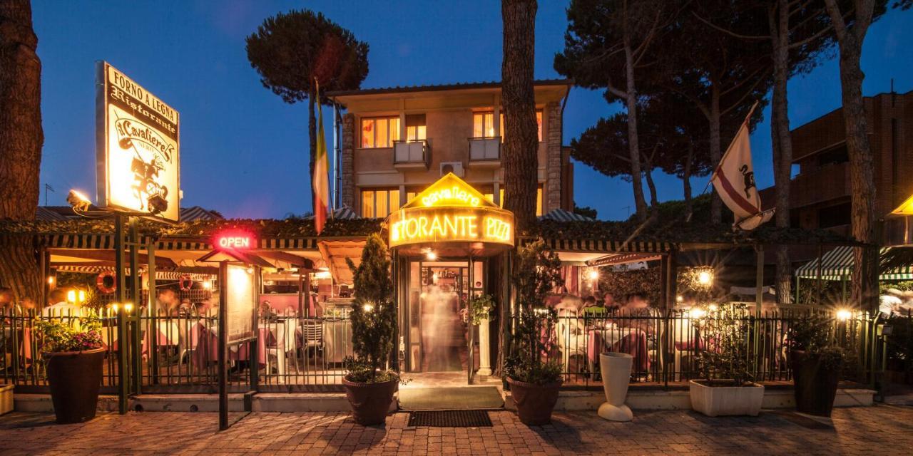 Hotel Il Cavaliere Nero Tirrenia Extérieur photo