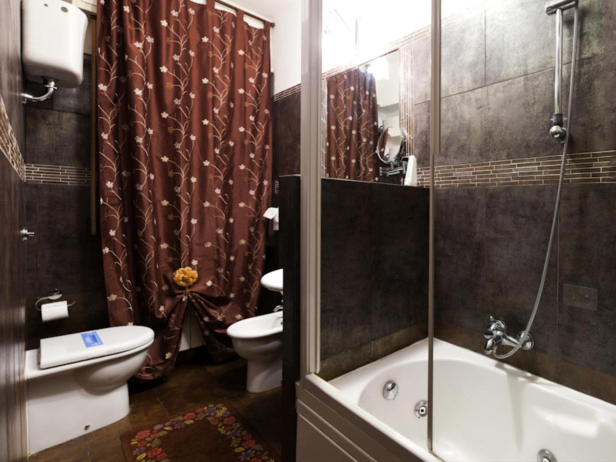 Hotel Il Cavaliere Nero Tirrenia Extérieur photo